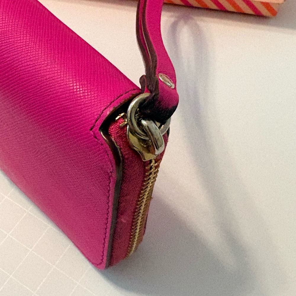 Kacey Montoya’s Closet | Kate Spade Cherry Lane Laurie Wallet - Picture 5 of 6